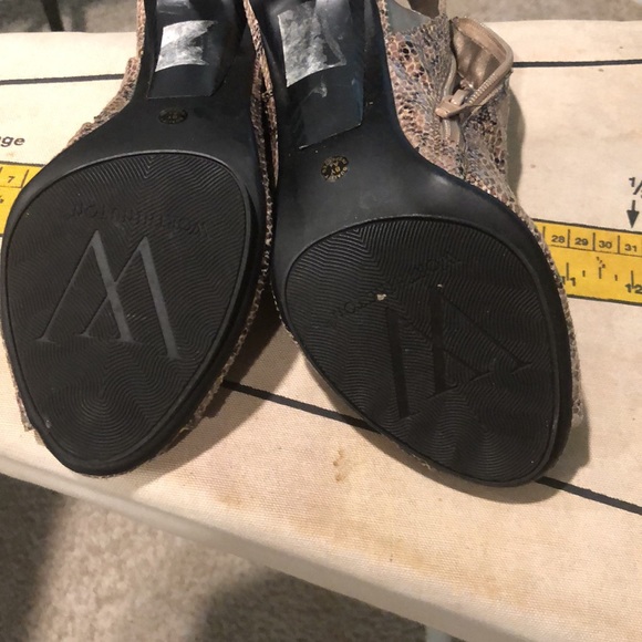 Faux Snake Skin Heels π perfect for a night out! - Picture 3 of 4